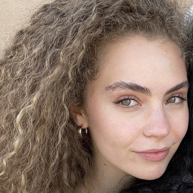 Amelia Eberline, Breathwork & Somatic Guide